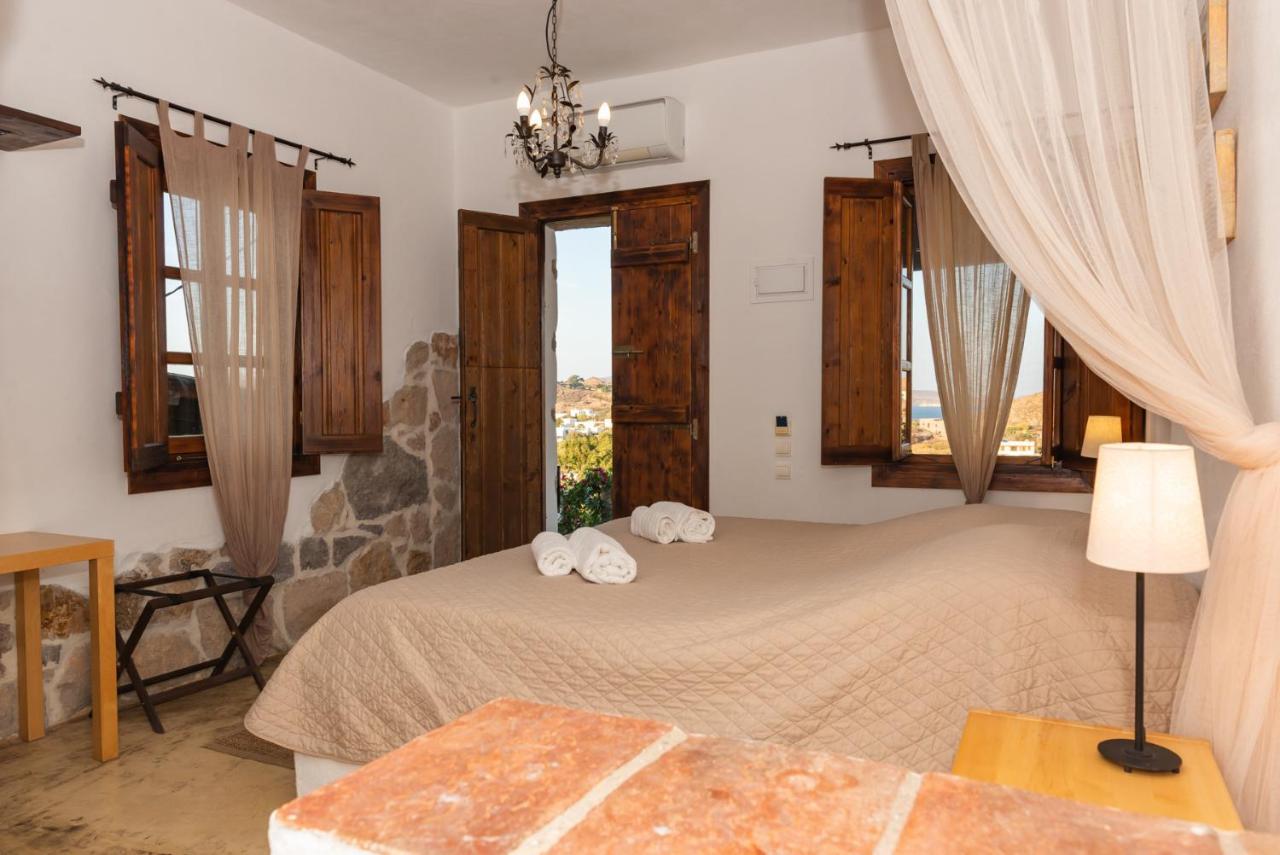 Kalderimi Studios Patmos Town Exterior photo