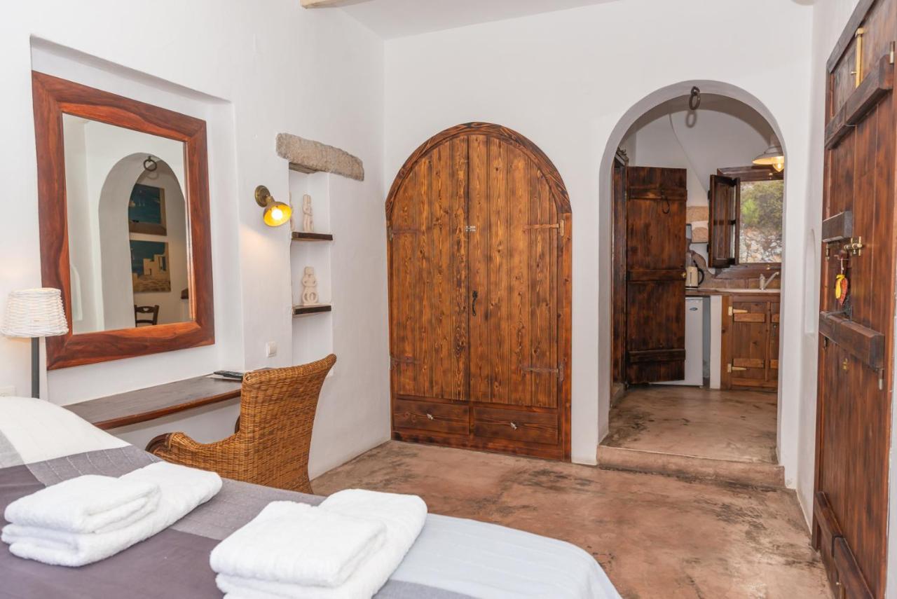 Kalderimi Studios Patmos Town Exterior photo