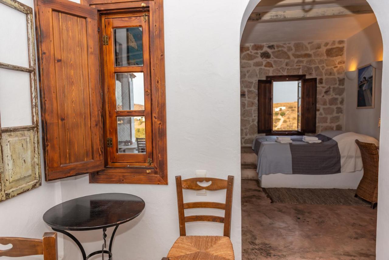Kalderimi Studios Patmos Town Exterior photo